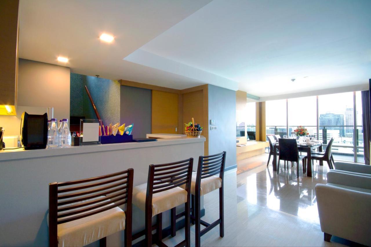 Sivatel Bangkok Hotel Exterior foto A typical apartment interior